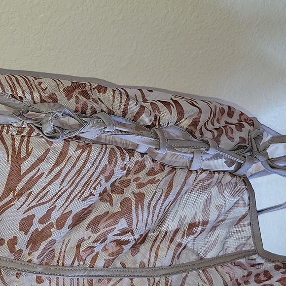 Sheer Leopard string body suit - Picture 3 of 4